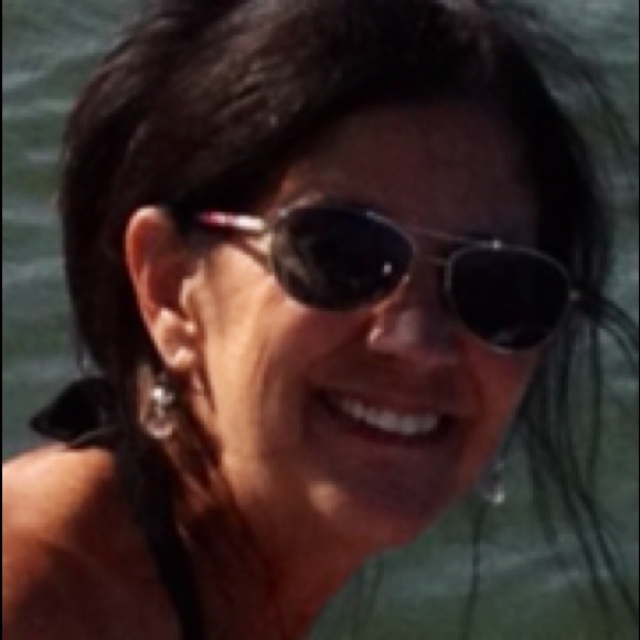 Meet your Posher, Nancy - Picture 1 of 4